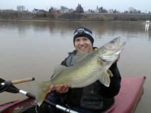 kayak walleye